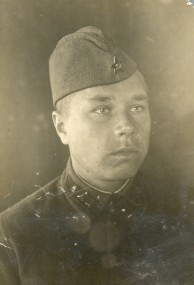 Гвардии сержант Сухопаров